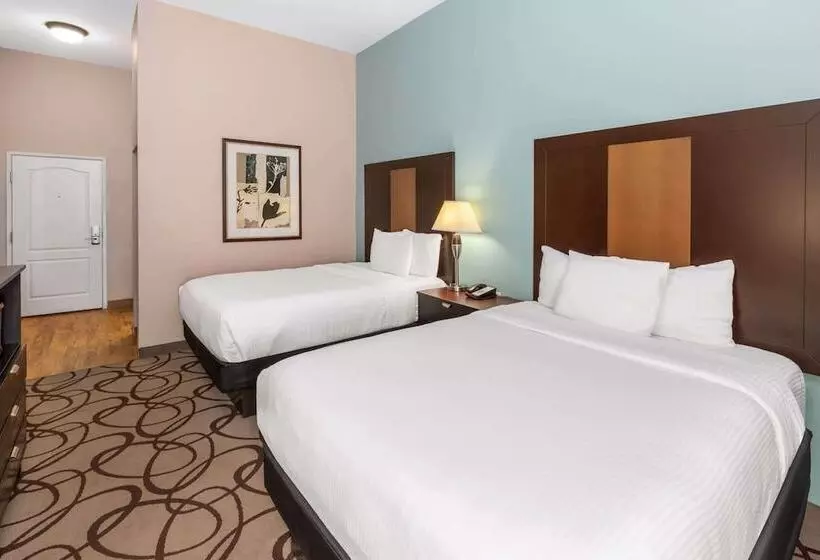 ２ダブルベッドのスタンダードルーム, La Quinta By Wyndham Fort Worth   Lake Worth