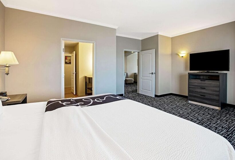 Люкс Повышенной Комфортности, La Quinta By Wyndham Garland Harbor Point