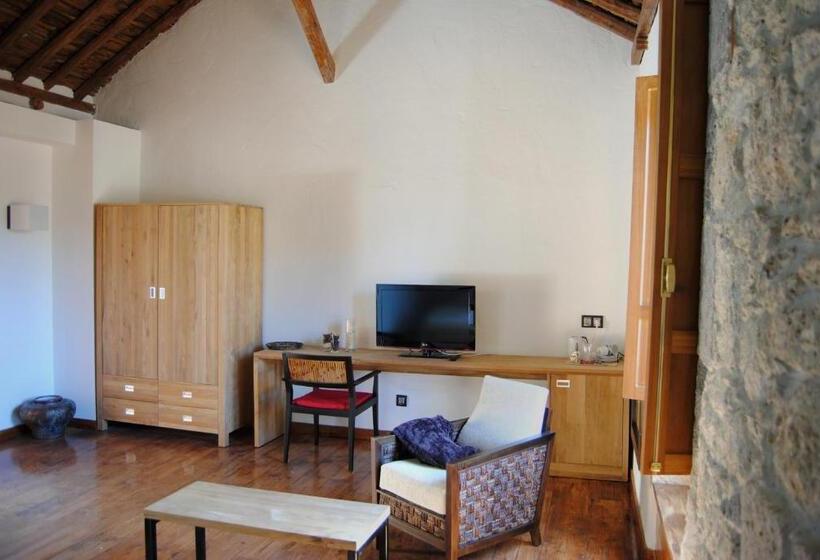 수피리어 룸, Rural El Mondalon