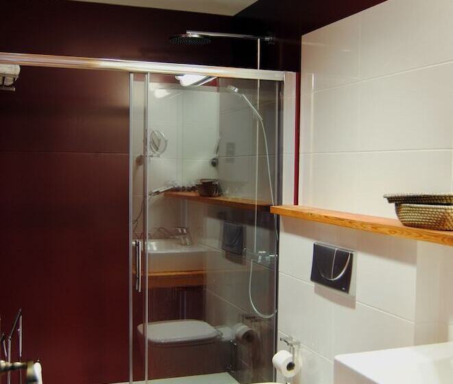 수피리어 룸, Rural El Mondalon