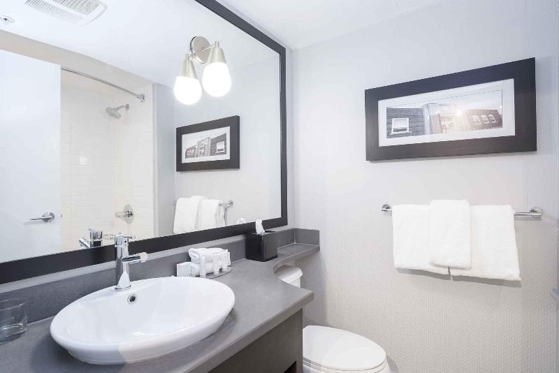 سوئیت با تخت بزرگ, Sandman Signature Prince George