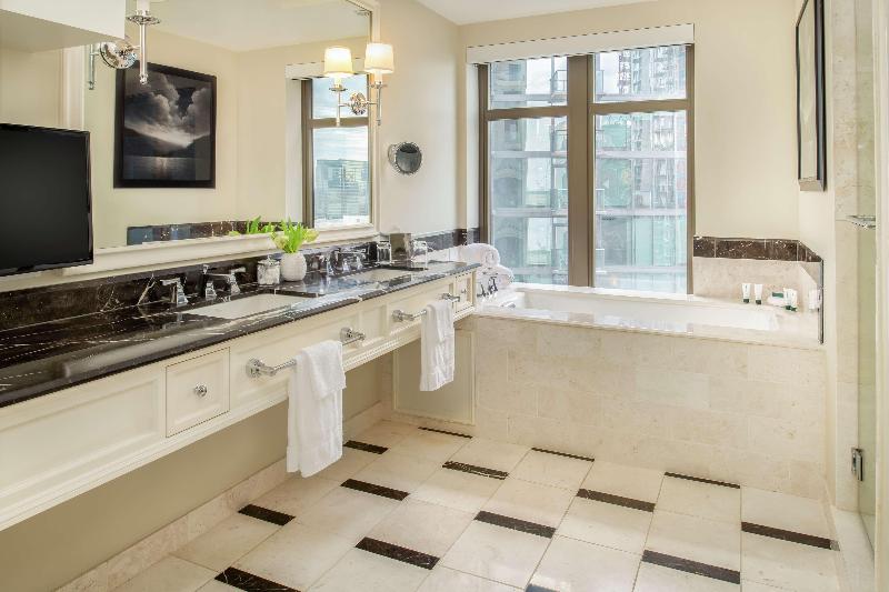 스탠다드 룸 킹사이즈 침대, Waldorf Astoria Atlanta Buckhead