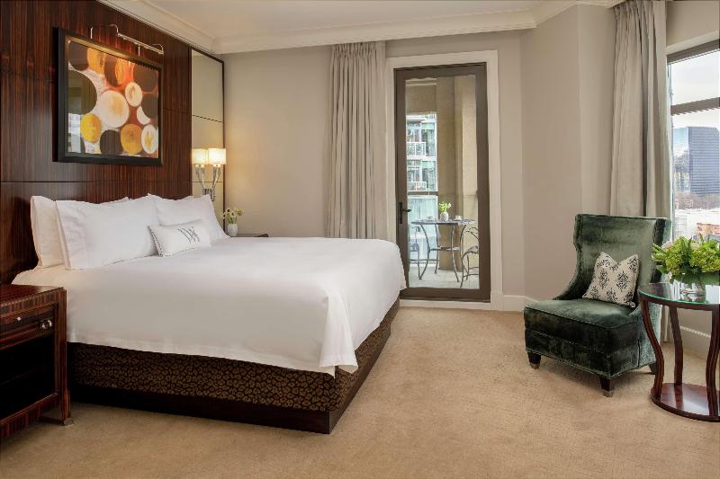 스탠다드 룸 킹사이즈 침대, Waldorf Astoria Atlanta Buckhead