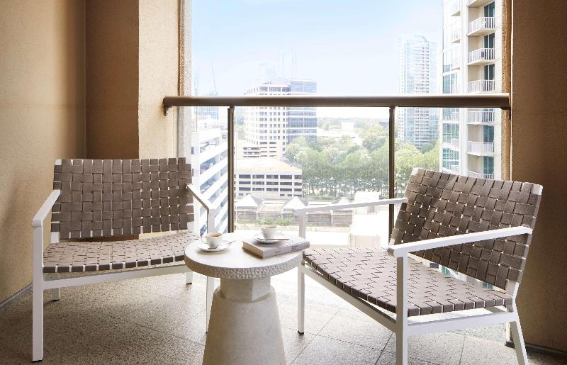 스위트 킹사이즈 침대, Waldorf Astoria Atlanta Buckhead