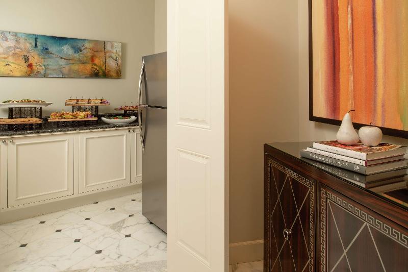 스위트 킹사이즈 침대, Waldorf Astoria Atlanta Buckhead