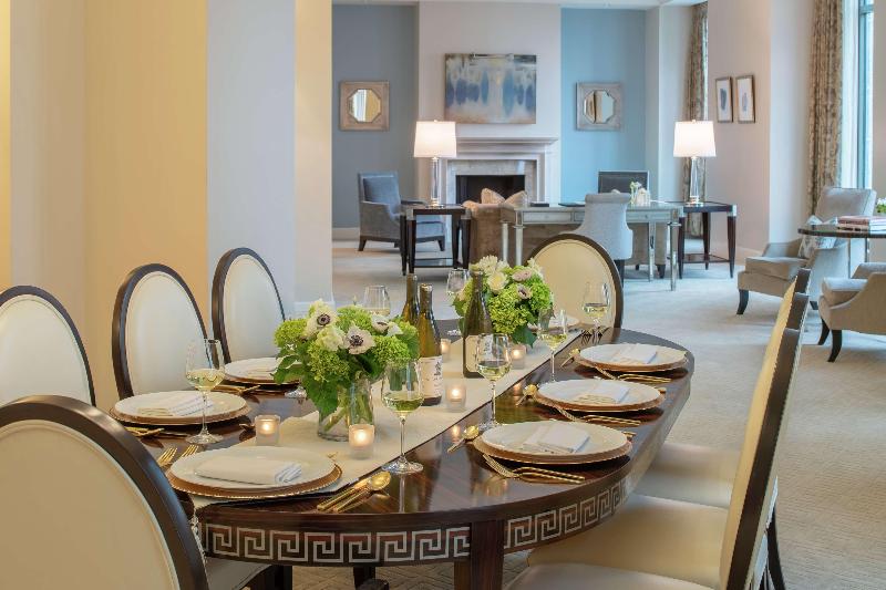 스위트 킹사이즈 침대, Waldorf Astoria Atlanta Buckhead