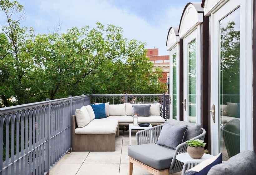 Люкс с Террасой, Archer Hotel Old Town Alexandria