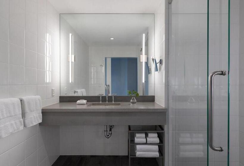 Номер Deluxe Кровать Кинг, Archer Hotel Old Town Alexandria