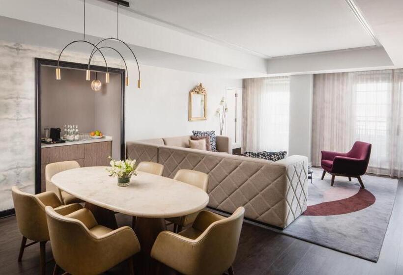 Президентский Люкс, Archer Hotel Old Town Alexandria