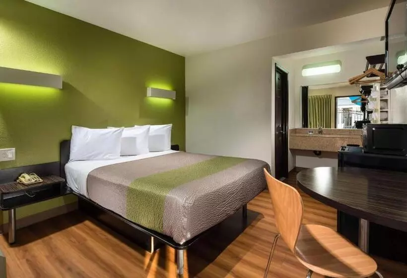 デラックスルーム, Motel 6 Canoga Park, Ca