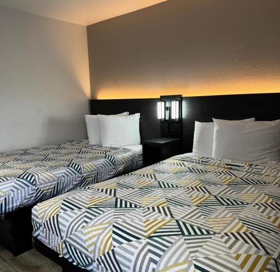 デラックスの4人部屋, Motel 6 Bradenton, Fl