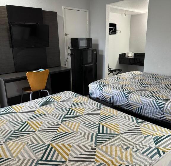 デラックスの4人部屋, Motel 6 Bradenton, Fl