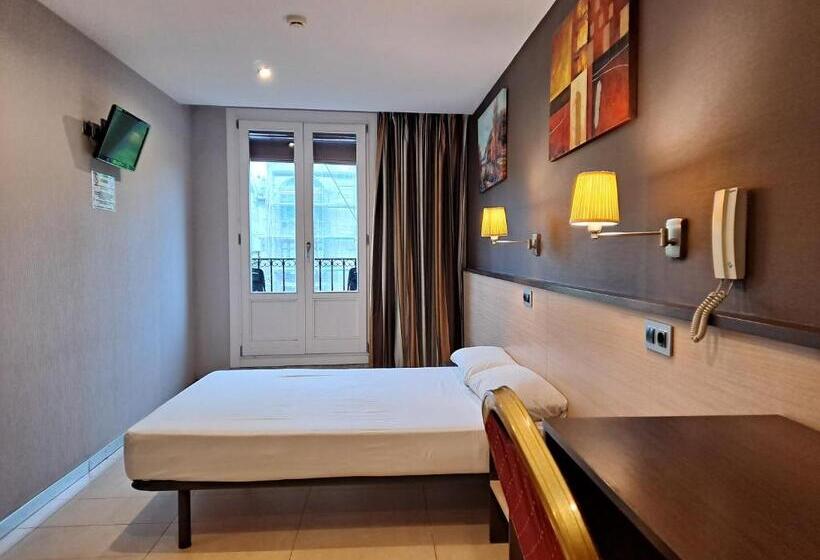 اتاق استاندارد با چشمانداز, Hostal Las Flores Ramblas