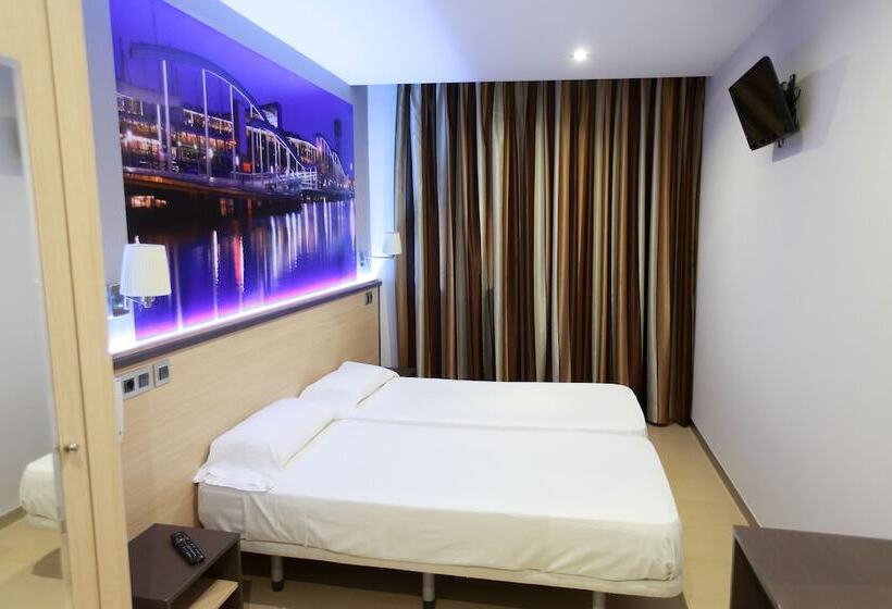 اتاق استاندارد با چشمانداز, Hostal Las Flores Ramblas