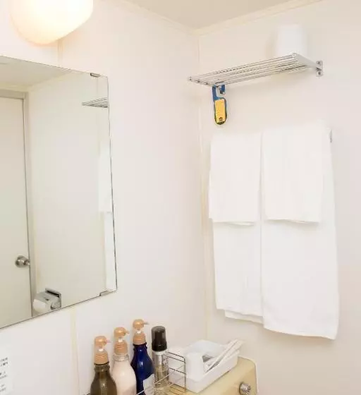 اتاق استاندارد یک نفره, Best Western Yokohama