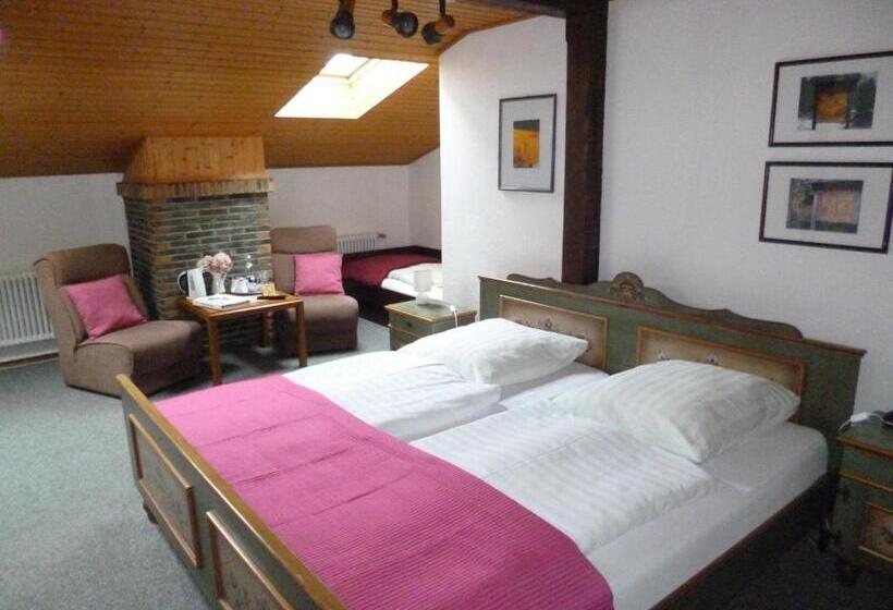 Номер Стандарт Трехместный, Gästehaus Am Berg