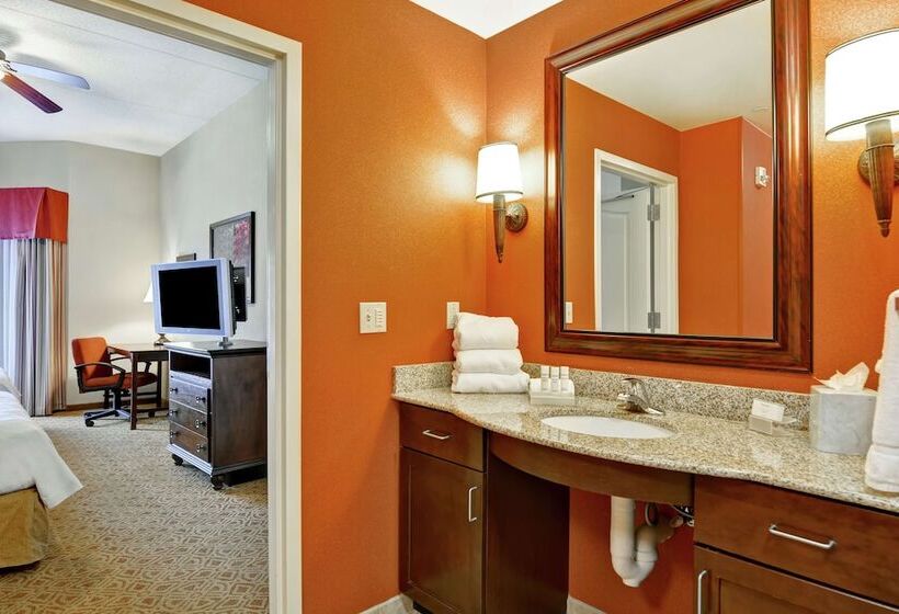 适合残疾人士使用的套间, Homewood Suites Fredericksburg