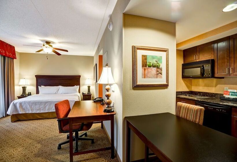 适合残疾人士使用的套间, Homewood Suites Fredericksburg