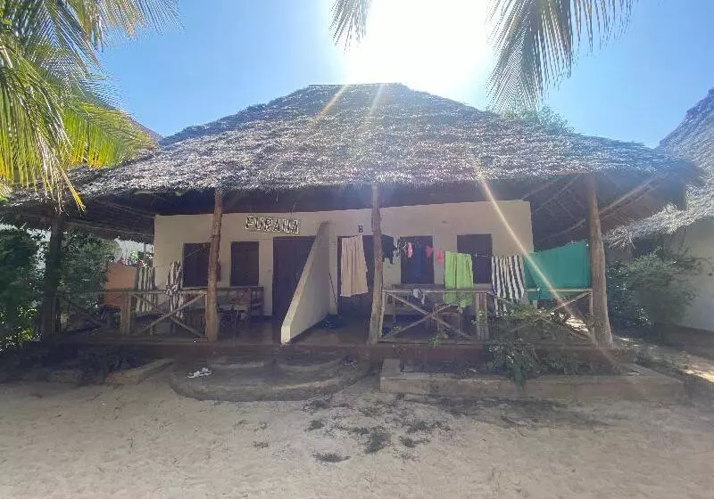 ファミリールーム, Mbuyuni Beach Village