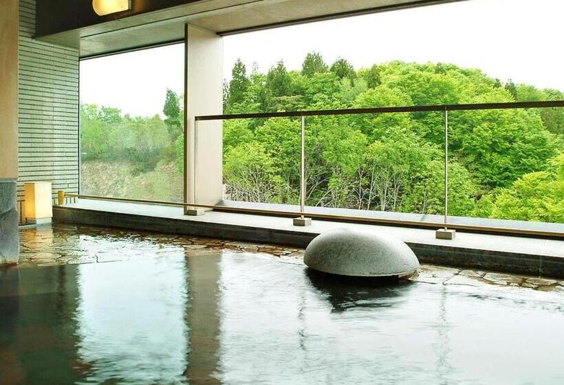 غرفة عائلية, New Greenpia Tsunan