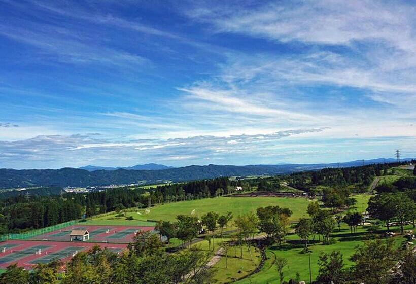 غرفة قياسية ثلاثية, New Greenpia Tsunan