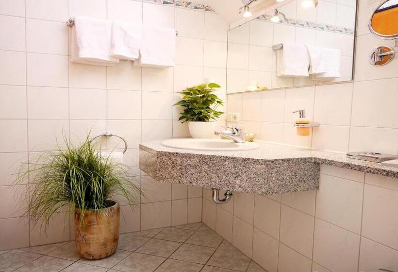 컴포트 룸, Kohlers Hotel Engel