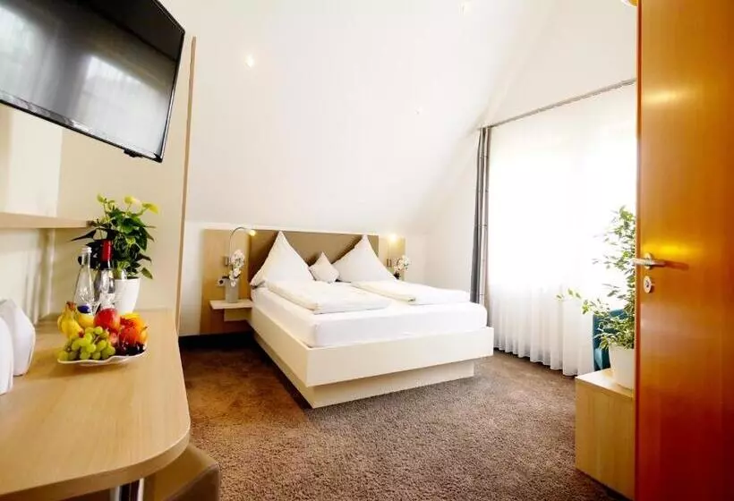 Juniorsviitti, Kohlers Hotel Engel