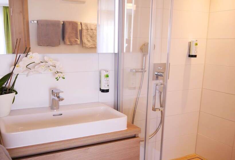 수피리어 룸, Kohlers Hotel Engel