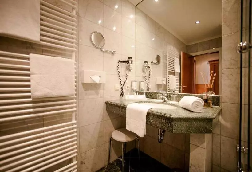 اتاق کلاسیک, Schlosshotel Grünwald