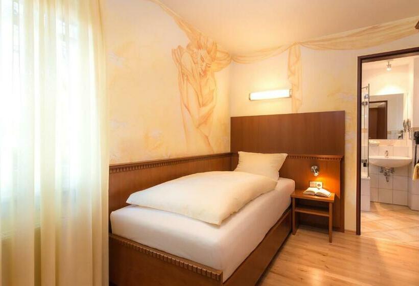 Номер Стандарт Индивидуальный, Wirthshof Hotel & Chalets