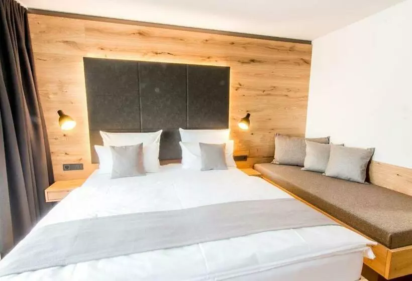 Comfort-huone, Wirthshof Hotel & Chalets