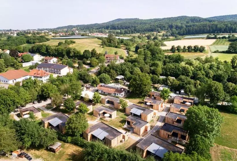 Mökki 1 Makuuhuone, Wirthshof Hotel & Chalets