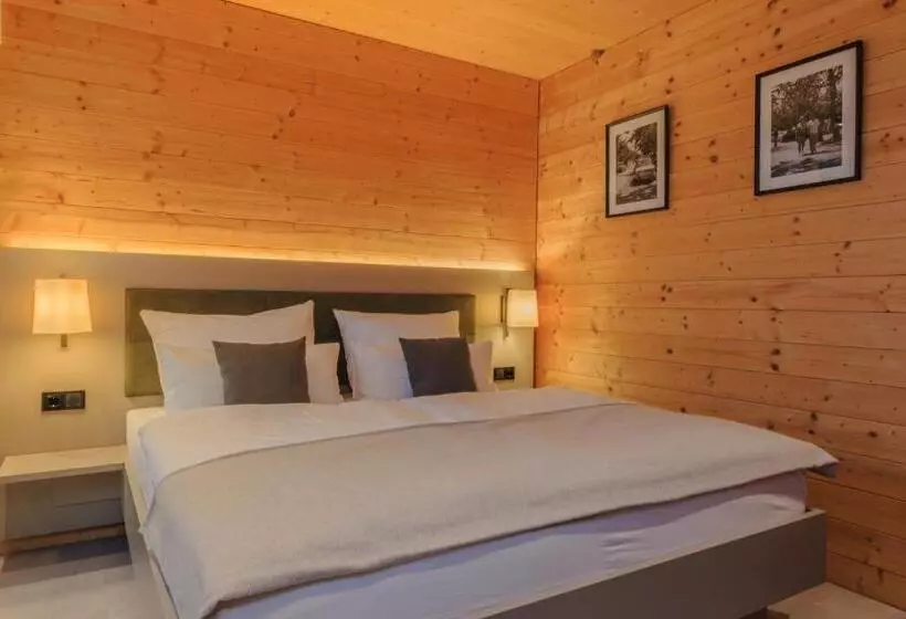 Mökki 1 Makuuhuone, Wirthshof Hotel & Chalets