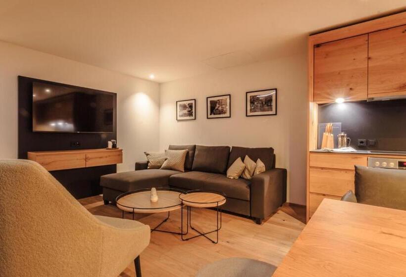 Шале Superior 1 Спальня, Wirthshof Hotel & Chalets