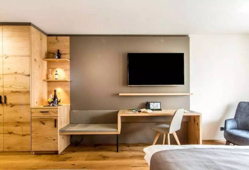 Comfort-huone, Wirthshof Hotel & Chalets