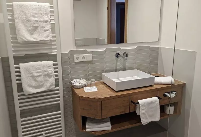 Comfort-huone, Wirthshof Hotel & Chalets