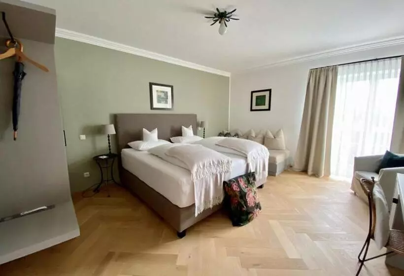 Comfort room with balcony, Boutique Hotel Aichinger