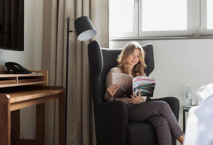 Superior room with lake view, Boutique Hotel Aichinger