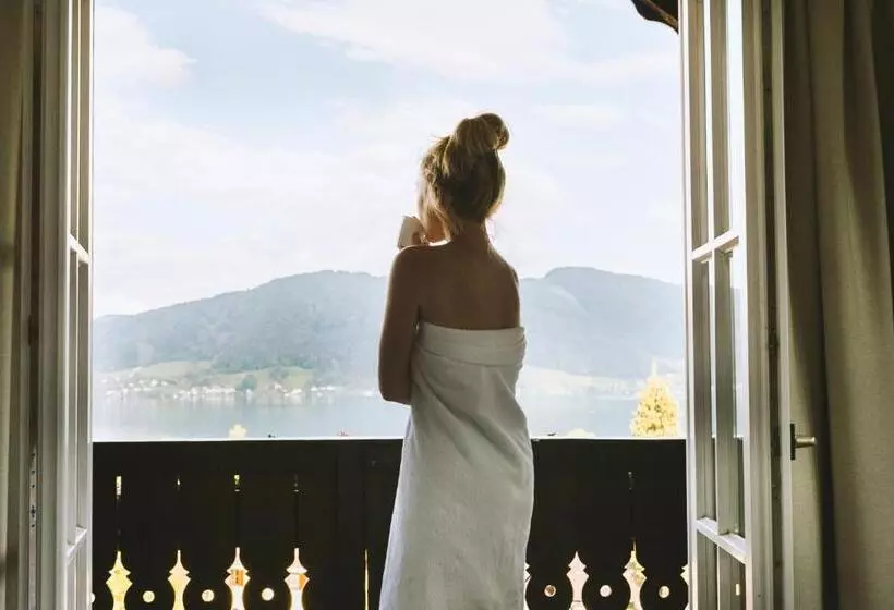 Superior room with lake view, Boutique Hotel Aichinger