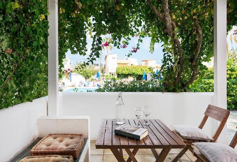 Студия Стандарт, Eva Suites & Apartments