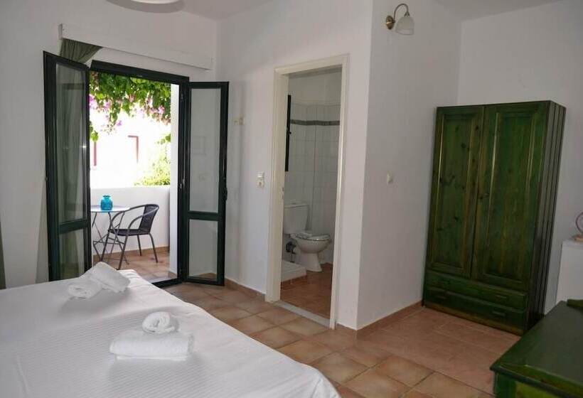 Студия Стандарт, Eva Suites & Apartments