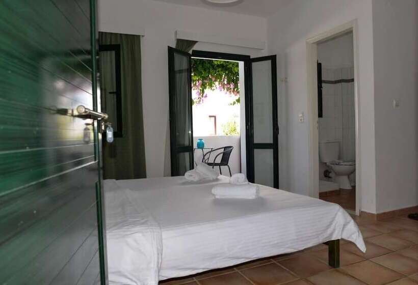 Студия Стандарт, Eva Suites & Apartments