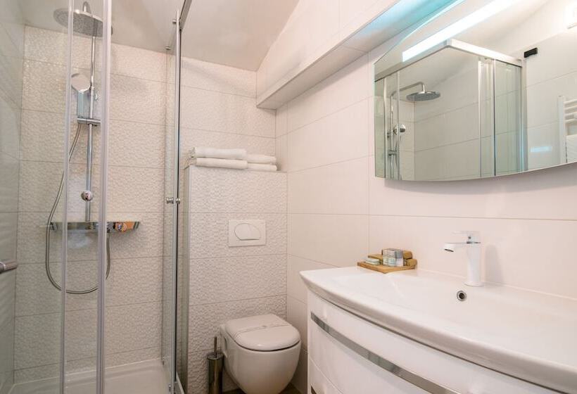 חדר דלוקס, Heritage Hotel Vila Sikaa