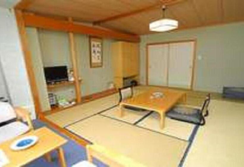 חדר סטנדרט לארבעה, Abashiri Kanko