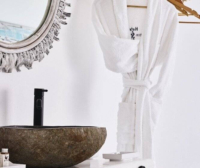 Номер Superior, Capetan Giorgantas