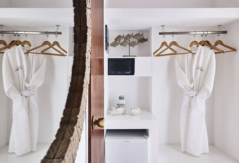 Номер Superior, Capetan Giorgantas