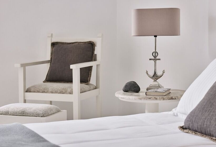 Номер Комфорт, Capetan Giorgantas