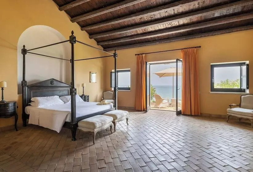 سوییت, Falconara Greenblu Resort
