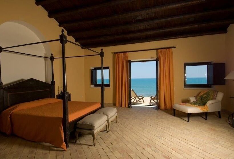 سوییت, Falconara Greenblu Resort