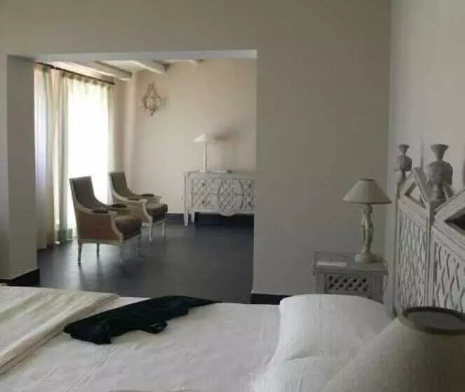سوییت, Falconara Greenblu Resort